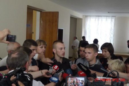 Житомирський "Правий сектор" заперечує офіційну версію подій про стрілянину в їх офісі ВІДЕО