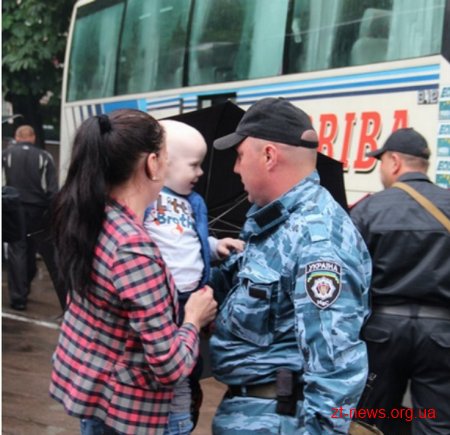 У Житомир повернулися 200 міліціонерів, які забезпечували охорону громадського порядку в Луганській області