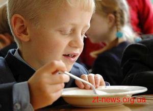 В одному з навчально-виховних закладів Червоноармійського району дітей годували стравами із простроченого молока