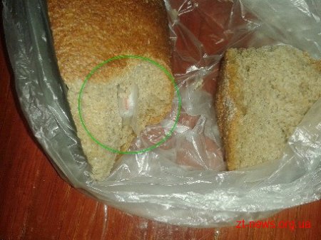 Хліб із забороненою речовиною всередині намагались передати засудженому в Коростенській виправній колонії