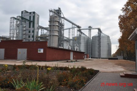 В Овруцькому районі відкрили новий елеватор, розрахований на одночасне зберігання 91,5 тис. кукурудзи