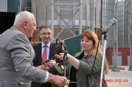 В Овруцькому районі відкрили новий елеватор, розрахований на одночасне зберігання 91,5 тис. кукурудзи