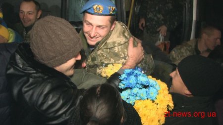 «Кіборги» житомирської 95-ї бригади повернулися додому