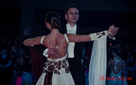 У Житомирі вдвадцяте відбувся танцювальний турнір «Миколаїв бал»