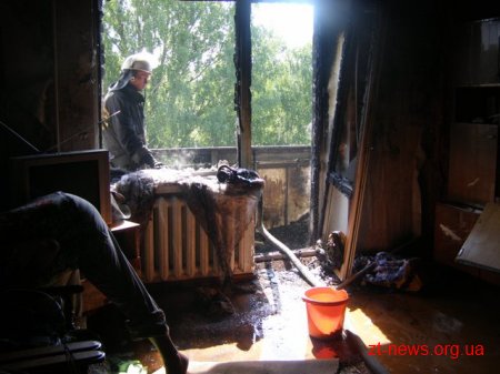 У Житомирі рятувальники ліквідували пожежу на балконі багатоповерхівки