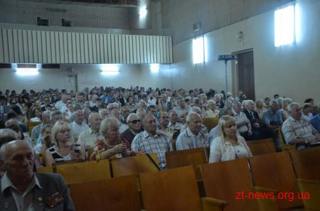 У Житомирі ветеранів привітали із 70-річчям завершення Другої світової війни