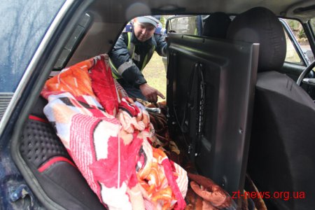 У Житомирі поліцейські затримали злодіїв з повною машиною краденого