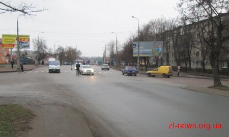 На Житомирщині під колесами авто загинуло двоє пішоходів