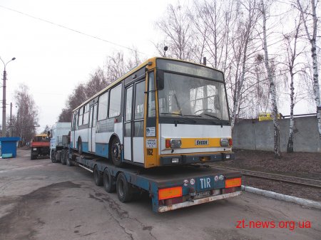 До Житомирського ТТУ прибув черговий тролейбус марки Skoda