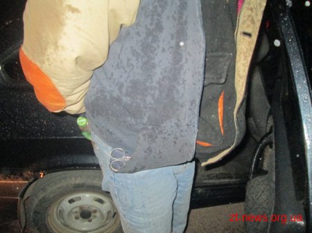 На Житомирщині поліцейські затримали на гарячому автомобільного злодія