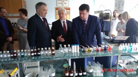 У Житомирі відкрився Всеукраїнський семінар з питань фармацевтики