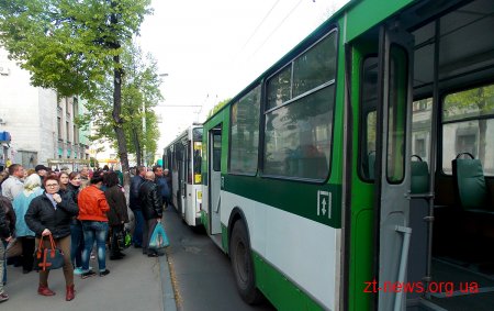 В центрі Житомира зіткнулися два тролейбуси