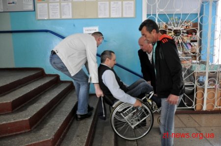Обласний центр вертебрології перевірили на доступність для людей з інвалідністю