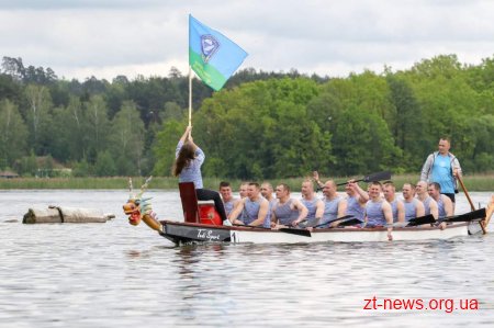 У Житомирі відбулися змагання з веслування на човнах «Дракон»