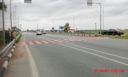 У Житомирському районі перекрили рух транспорту на автодорозі Київ - Чоп