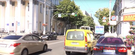 У Житомирі заборонять паркуватися на двох центральних вулицях