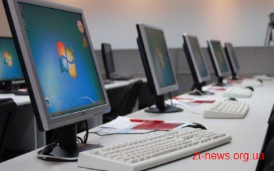 До 1 вересня більшість шкіл Житомира отримають повноцінні комп’ютерні класи