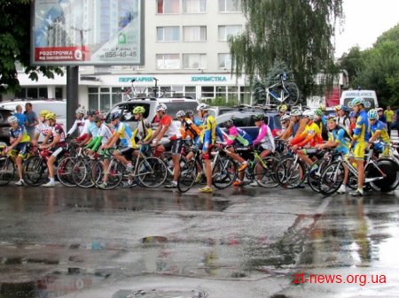 У Житомирі стартували відразу 2 чемпіонати з велоспорту