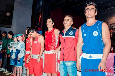 У Бердичеві боксери з 14 країн змагаються за призи братів Кличків