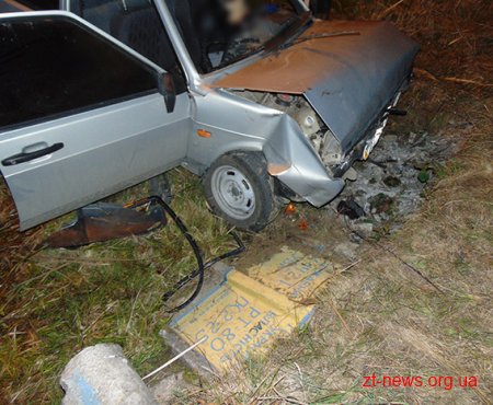 На Житомирщині водій не впорався з керуванням та злетів у кювет