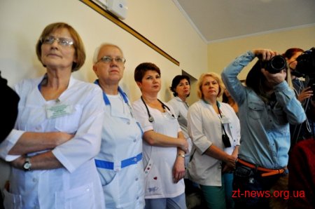 У Житомирському перинатальному центрі навчають лікарів діяти у складних ситуаціях