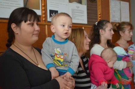 Всі 250 маленьких пацієнтів Житомирської дитячої міської лікарні отримали подарунки