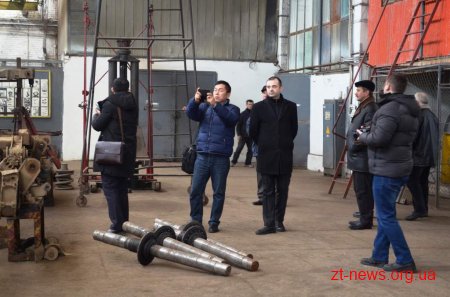 Китайці планують виробляти електробуси на базі житомирського ТТУ
