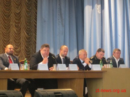 В Олевську обговорили можливі варіанти легалізації видобутку бурштину