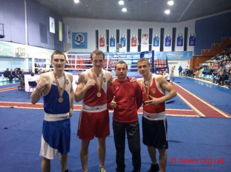 Житомирські боксери виграли три золоті медалі на турнірі в Миколаєві