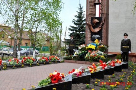 У річницю аварії на ЧАЕС у Житомирі вшанували загиблих Героїв