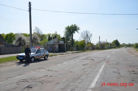 На Житомирщині поліцейські проводять комісійний огляд доріг