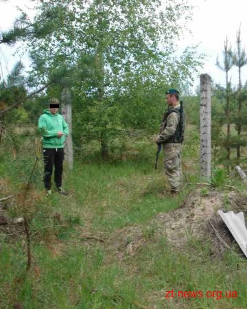Трьох киян, які намагались потрапити в зону відчуження виявили Житомирські прикордонники