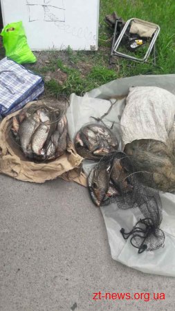Житомирські прикордонники разом з поліцією  затримали браконьєрів