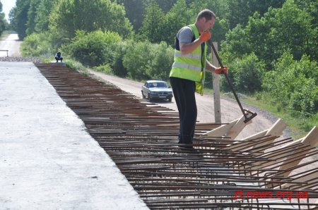 До 1 листопада будівництво мосту у с. Рижани має бути завершено