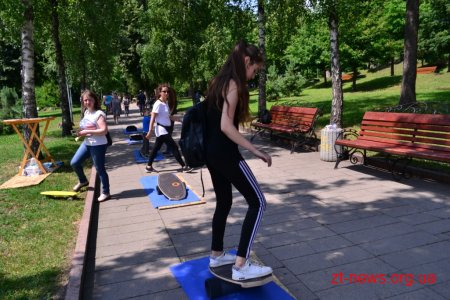 У Житомирі вперше святкували Міжнародний день йоги