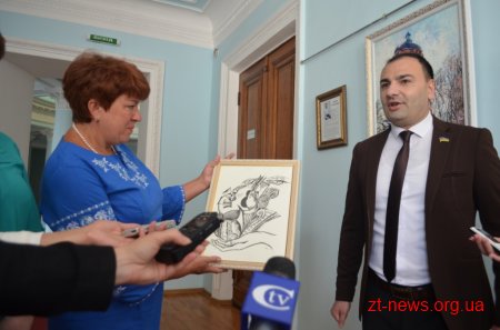 У приміщенні міської ради відкрилась виставка картин «Житомир європейський»