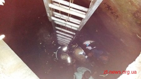 У Баранівці чоловік впав у підземний резервуар