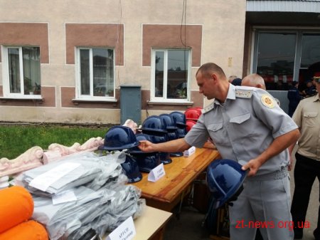 Рятувальники Житомирщини отримали спорядження від норвезьких благодійників