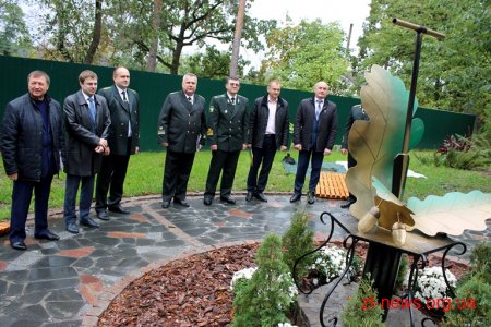 На Малинщині відкрили пам'ятник «мечу Колесова»