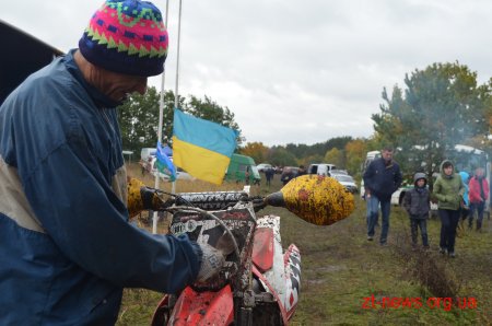 У житомирському мотокросі взяли участь більше 40 учасників з різних куточків України