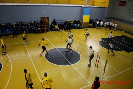 У Коростені відбувся волейбольний турнір на кубок олімпійського чемпіона Володимира Іванова