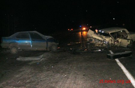 На Житомирщині внаслідок лобового зіткнення двох автомобілів загинув водій
