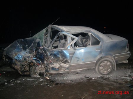 На Житомирщині внаслідок лобового зіткнення двох автомобілів загинув водій