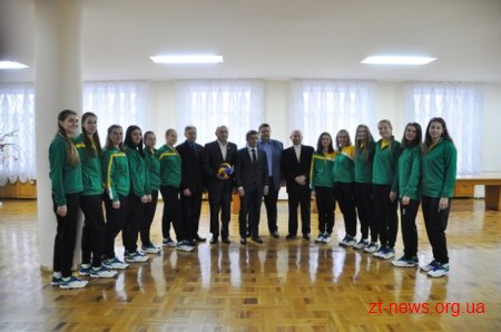 У Житомирі представили жіночу волейбольну команду "Полісся"