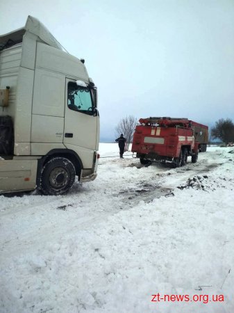 За добу рятувальниками було вивільнено зі снігових заметів 39 одиниць техніки