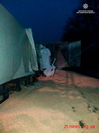 На автодорозі «Київ - Чоп» сталося ДТП за участі двох вантажівок