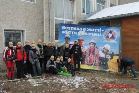 Житомирські школярі взяли участь в змаганнях «Пошуково-рятувальні роботи в зимових умовах»