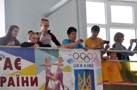 У Житомирі представники 10 областей України змагаються у спортивній аеробіці