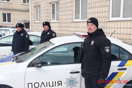 У Житомирі урочисто передали 15 автомобілів підрозділам поліції області