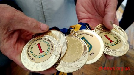 85-річний житомирянин встановив 3 рекорди на Чемпіонаті України з плавання серед ветеранів
